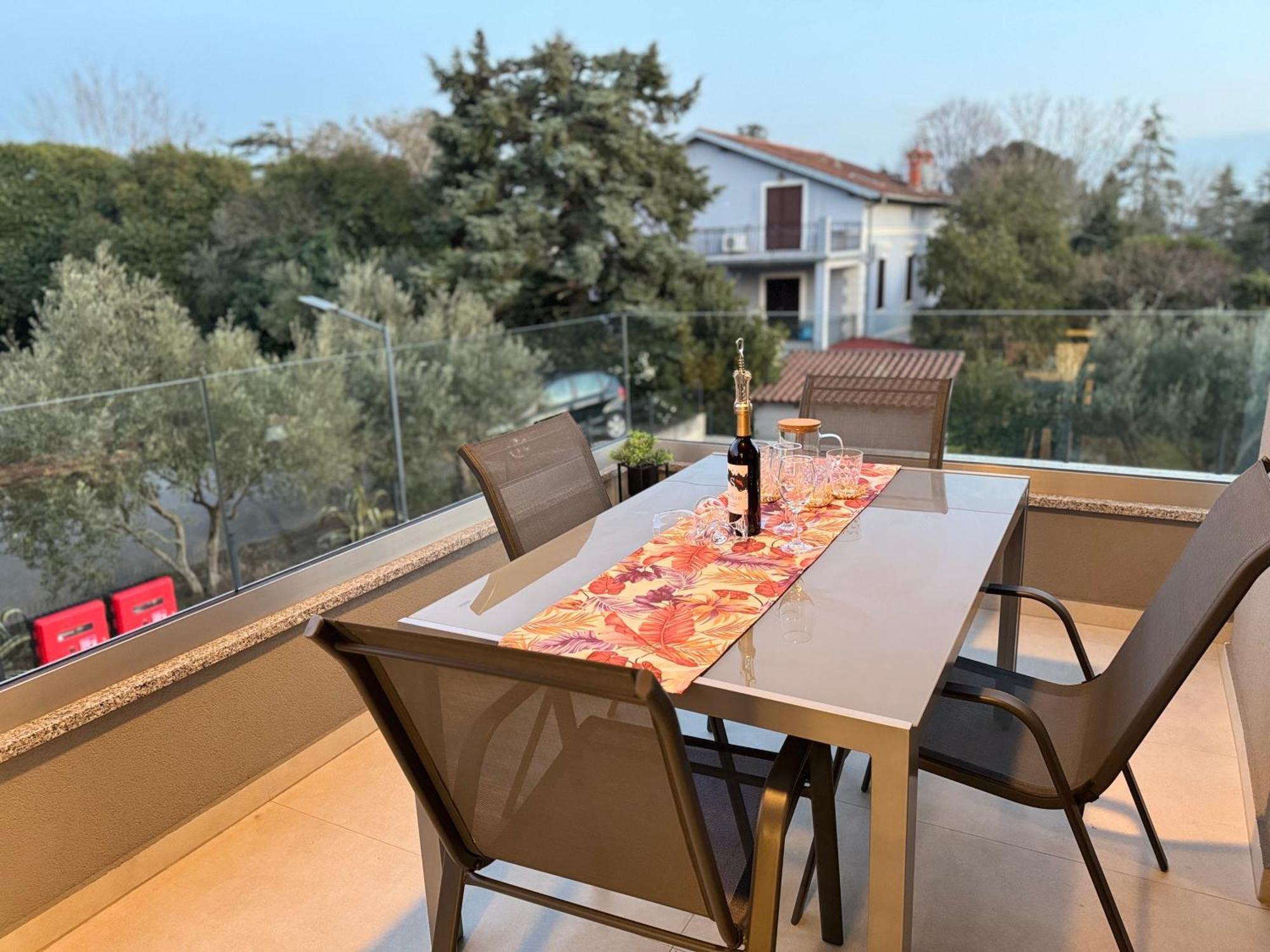 Apartment Frank Zambratija (Istria)