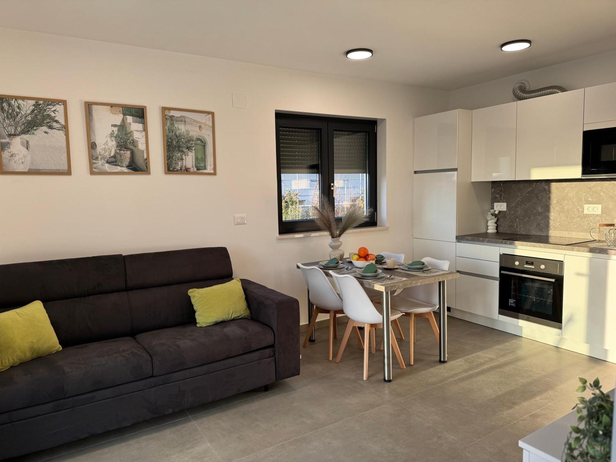 Frank Apartment