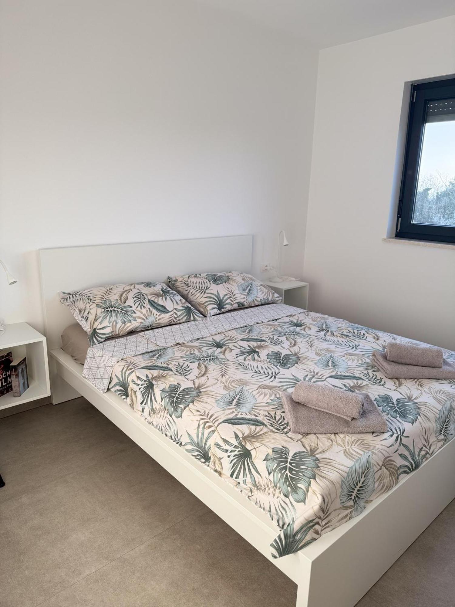 Frank Apartment *